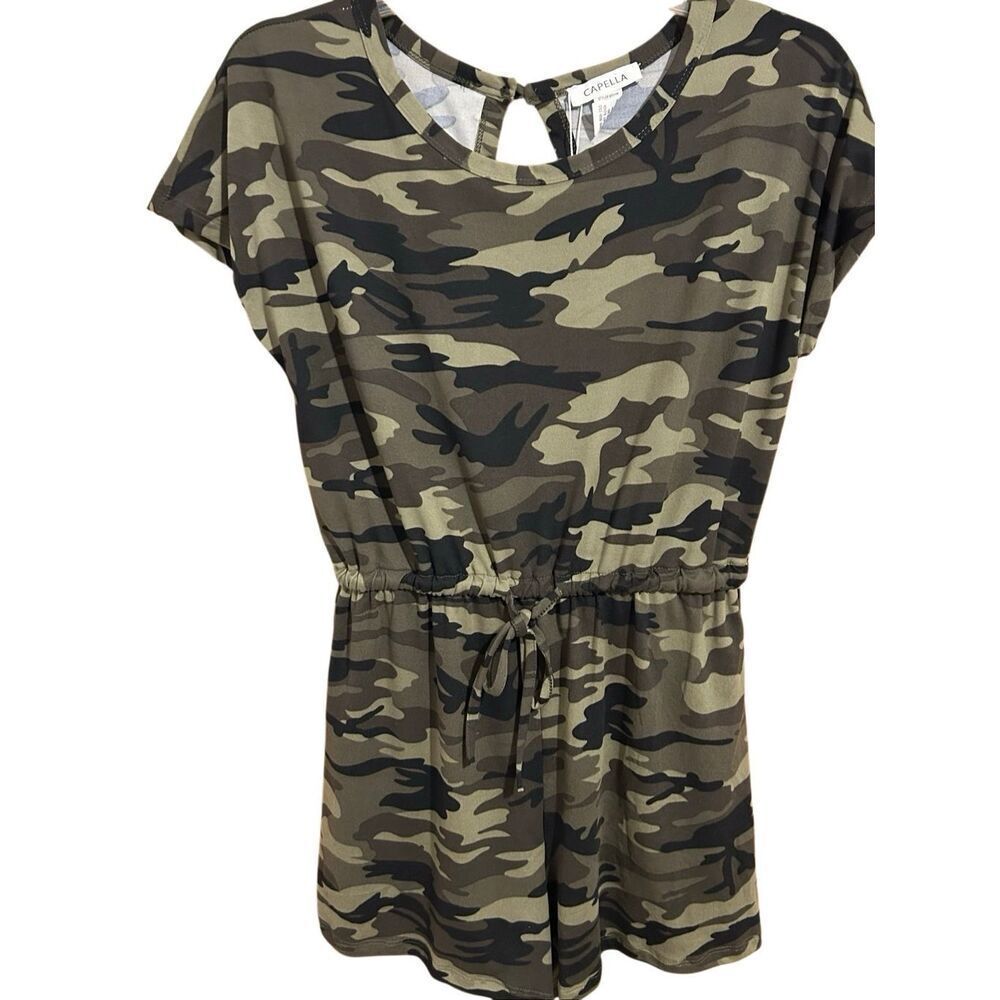 Capella Army Green Camo Print Short Sleeve Romper Womens Size M Keyhole Back